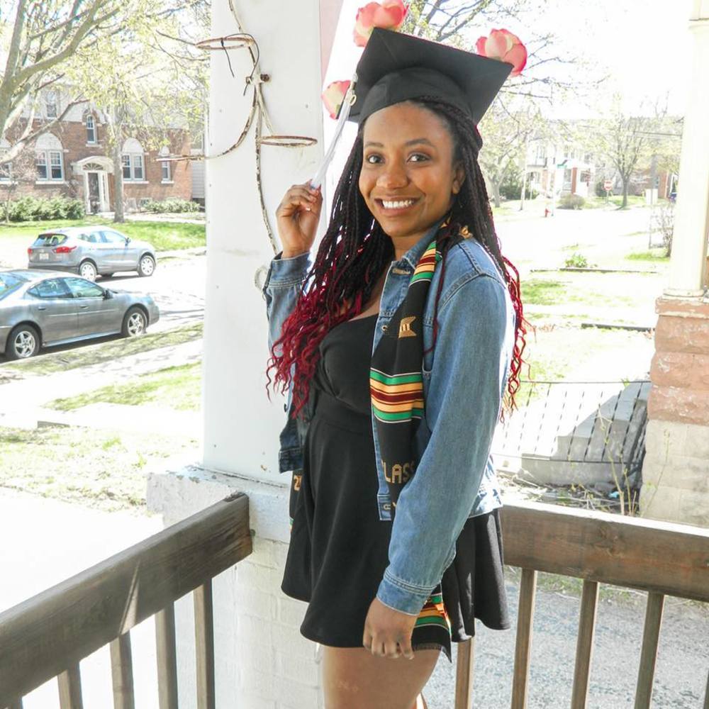 Meet your Posher, Imani
